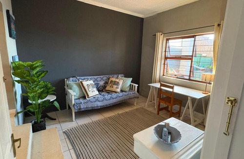 Port Elizabeth Central Apartment | The Sync Inn