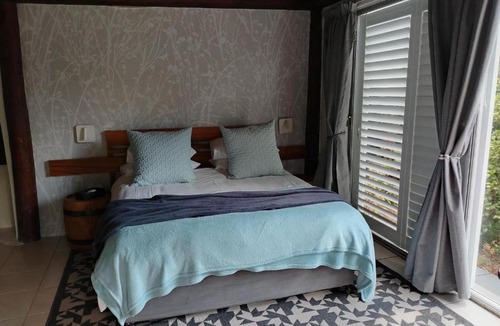 Bellville Apartment | The Thatched Cottage