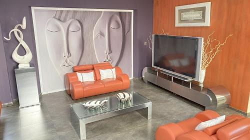 Rustenburg House | The View on Nyle Rustenburg
