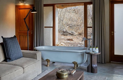 Kareeberg Cabin | Toro River Lodge