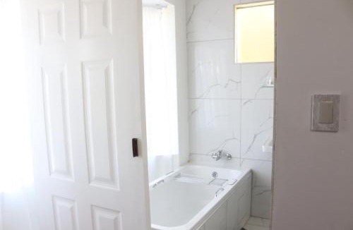 Ladysmith House | Townside-Estate Room9