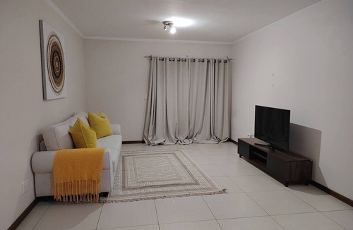 Greater Johannesburg Metropolitan Area Apartment | Tranquil 2-Bedroom Apartment in Jackal Creek Golf Estate