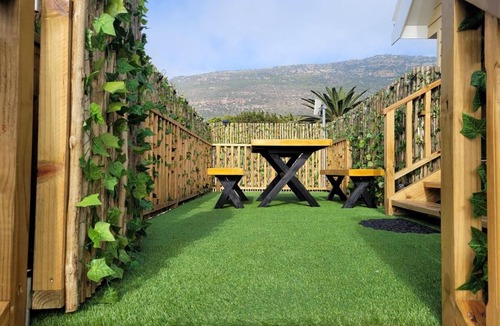 Fish Hoek Apartment | Treasure Trove - Stylish Mountain View Loft near Fish Hoek Beach