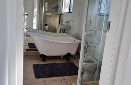Durban North House | Troon Harmony - Room 2