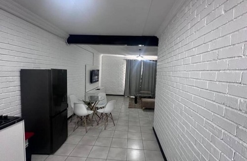 Bloemfontein House | Tshiamelo Guest Farm