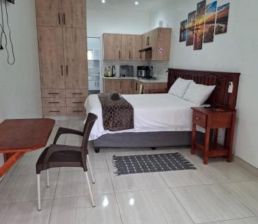 Meer En See House | Unit 17 Sunbird Self-Catering