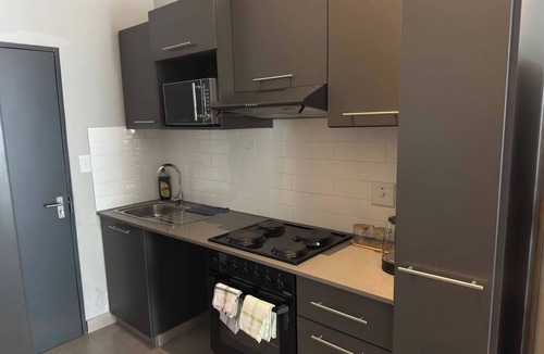 Pretoria Apartment | Unit 42 circa apartment