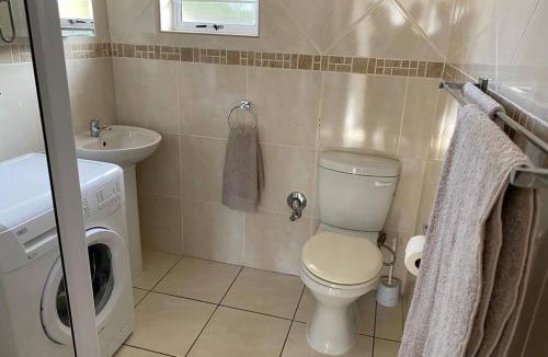 Margate Apartment | Uvongo Chalets 12