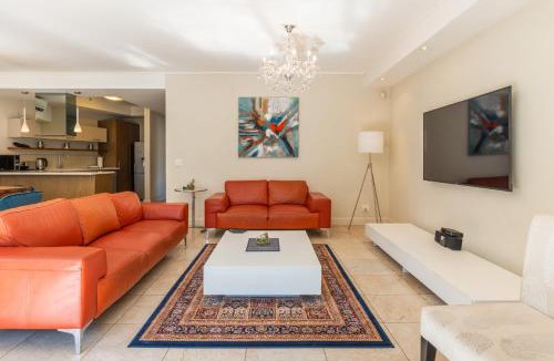 Victoria and Alfred Waterfront Apartment | V&A Waterfront Luxury by Nivar