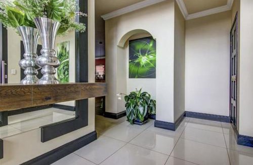Kempton Park House | Vacation Home in Gated Estate