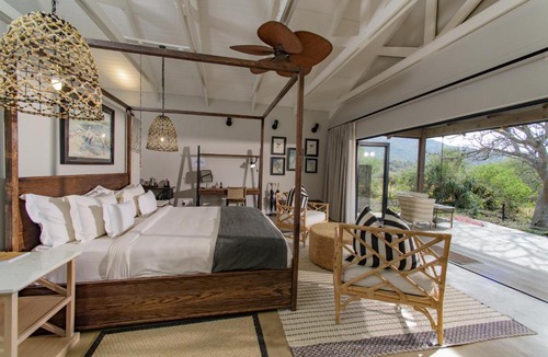 Ulundi Cabin | Valley Lodge - Babanango Game Reserve