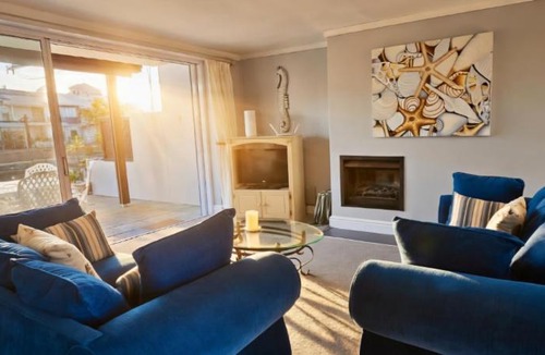 Waterfront House | Vela Eleven at Knysna Quays!