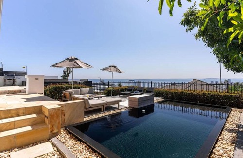Fresnaye House | Villa Solara Fresnaye - Views Pool Jacuzzi