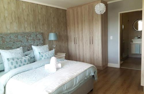 Century City Apartment | WATERS EDGE 103