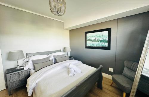 Century City Apartment | WATERS EDGE 103