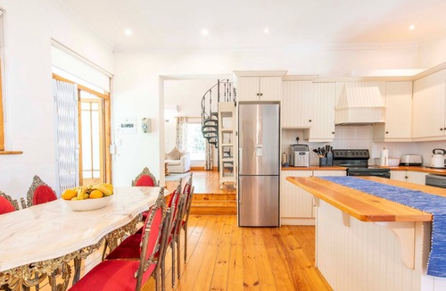 Franschhoek House | Waymaker Cottage - a charming self‑catering retreat in the heart of Franschhoek