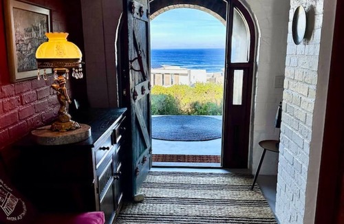 Yzerfontein House | Yzerfontein 3 Bed House With Pool Sea Views