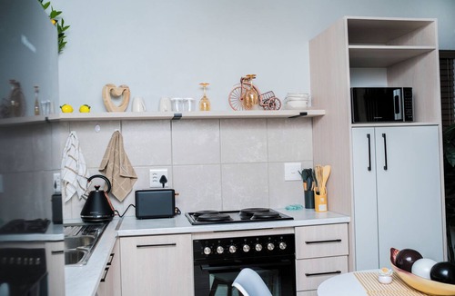 Centurion Apartment | Cozy 1-Bedroom Apartment in Secure Estate, Tshwane
