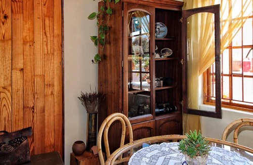 Hermanus Hostel | Zoete Inval Travelers Lodge-Backpacker Loft