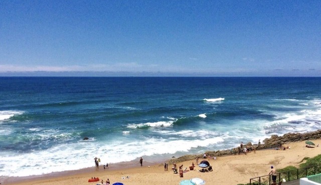 13 Skiathos - Beachfront Apartment - Shakas Rock/Ballito - NO LOADSHEDDING in Dolphin Coast