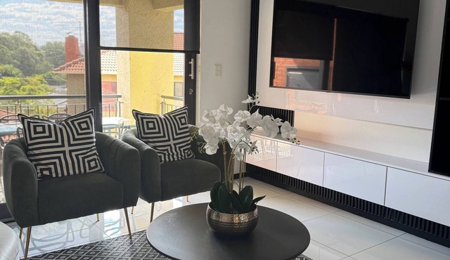 2 Bedroom Apartment Near Monte Casino in Sandton
