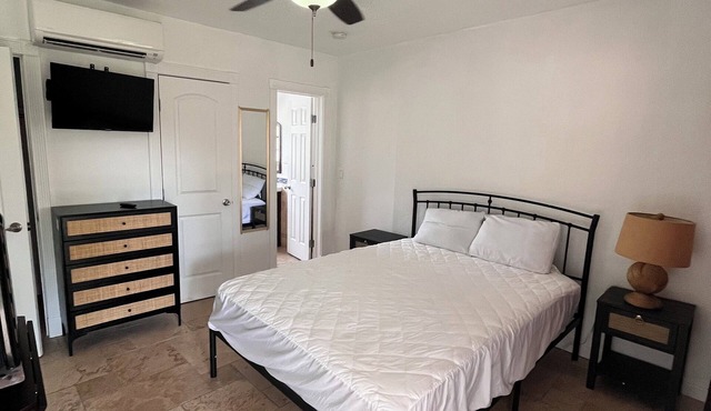215 Traditional Room in a waterfront hotel in Singer Island, FL in Riviera Beach
