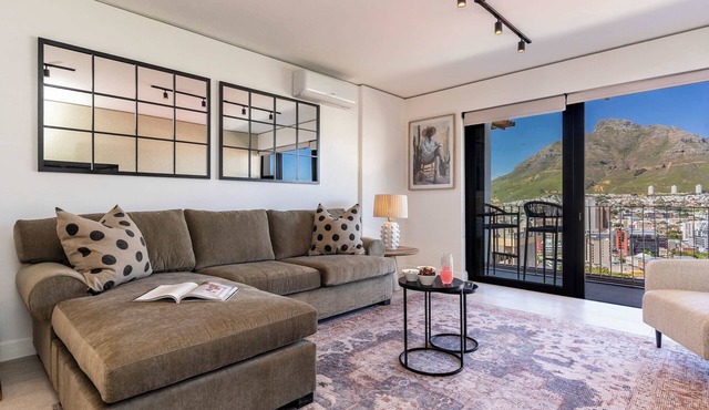 270 Views, Modern, Bo-Kaap -Table Mountain Majesty Apt in Cape Town