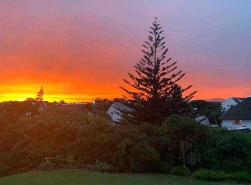 3 Bedroom Villa with Sea Views in St Francis Bay