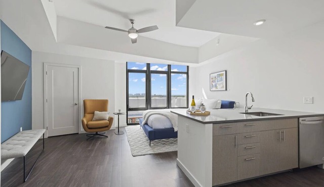 3 Units | Family Stay In Ballston | Rooftop Pool Access | Walk to Dining Scene in Arlington