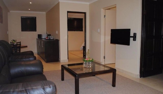 6 on Morris Guest Lodge in Sandton