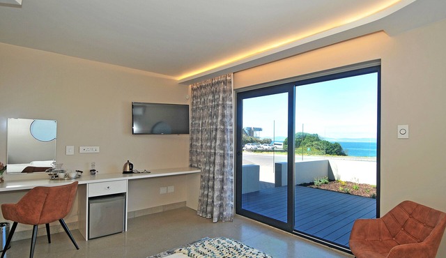 7 on Marine in Hermanus