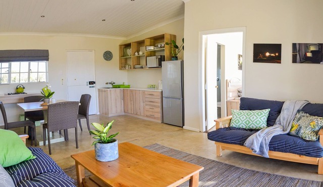 Addo Park Vista Cottages in Colchester