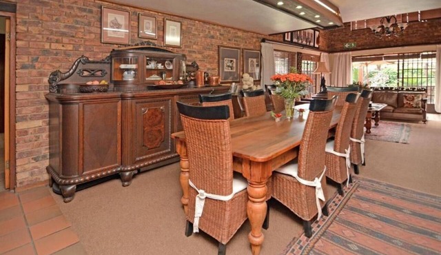 Africa House Accommodation in Centurion