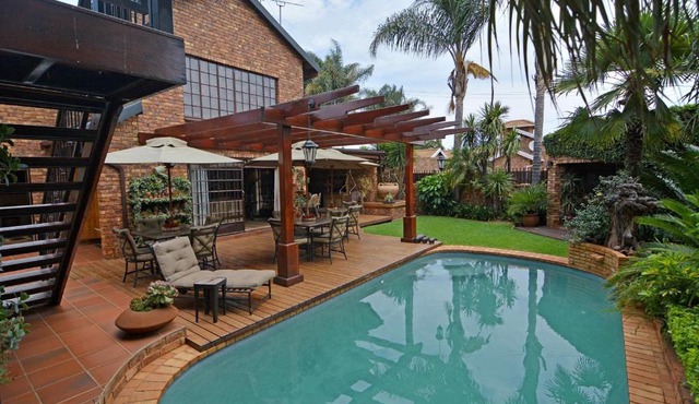 Africa House Accommodation in Centurion