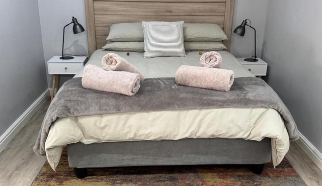Alicante self-catering 2 Bedroom apartment sleeps 4 in Worcester