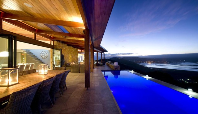 Alkira Luxury Lodge and Villa in Brenton-on-Sea