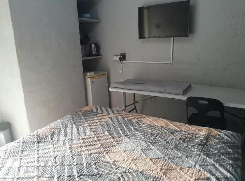 Altaya's Private Budget Room in Ladysmith