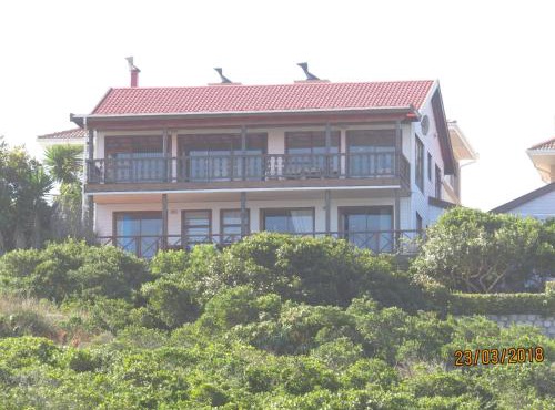 At Whale-Phin Guest House in Reebok