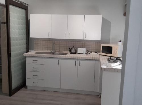 Backpackers Budget Room Somerset West