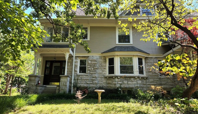 Beautiful 120 year old home in downtown Kansas City. in Kansas City