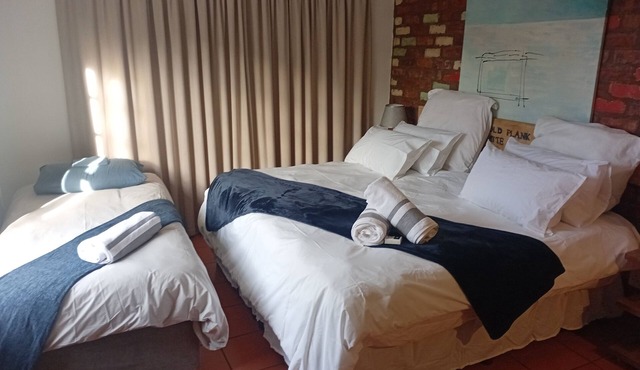 Beautiful 7-bedroom house in Jeffreys Bay perfect for groups in Jeffreys Bay