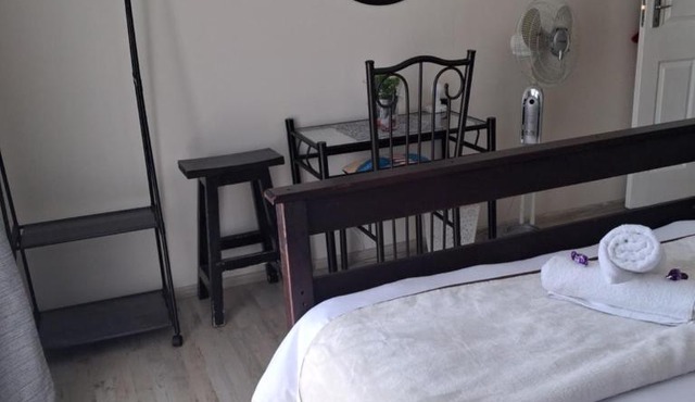 Bedrock Accommodation in Gansbaai