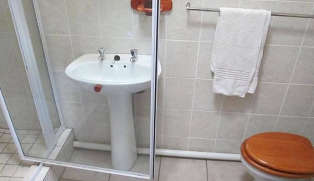Bedrock B&b - Double Bedroom for friends or couple in Bloemfontein