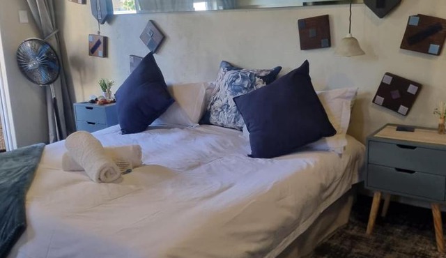 Bedrock- Executive Self Catering Room in Cape Town