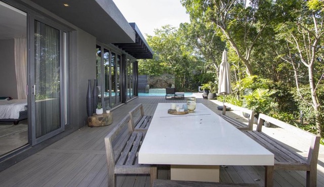 Blue Paarl Guesthouse in Amanzimtoti