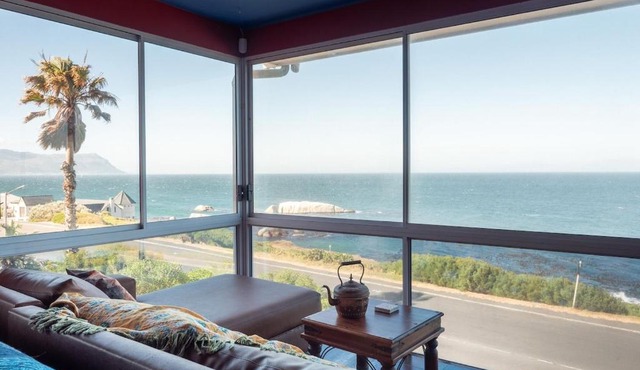Boho Ocean View Villa Pool & Walk to Beach, Solar & Battery back up in Rocklands