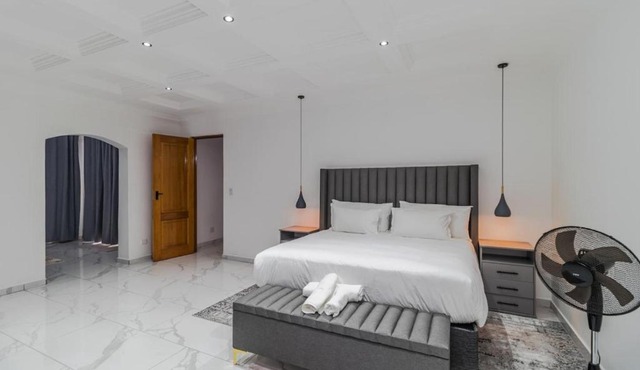 Boutique Hotel-Style Apartment In Ferndale-G7 in Johannesburg