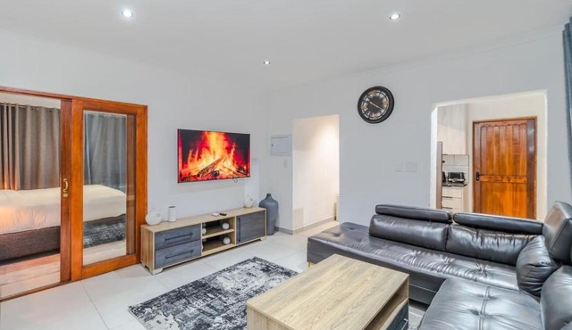 Boutique Hotel-Style Apartment In Ferndale-E5 in Johannesburg