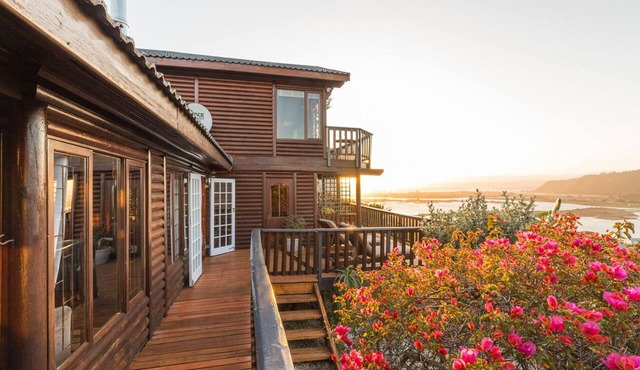 Breathtaking Sedgefield Views Holiday Home in Sedgefield