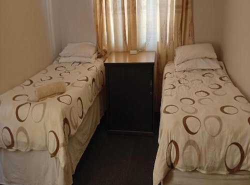 Budget rooms with shared bathroom- Klerksdorp in Klerksdorp